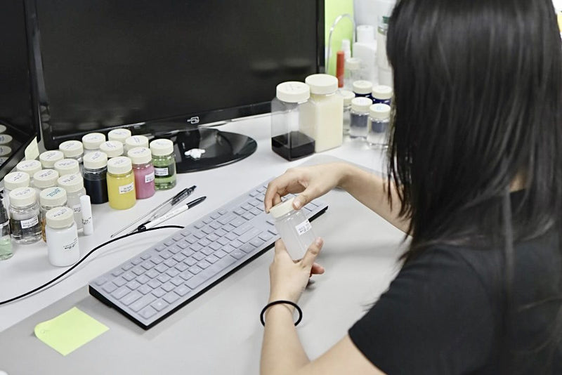 Brief meeting and sample review